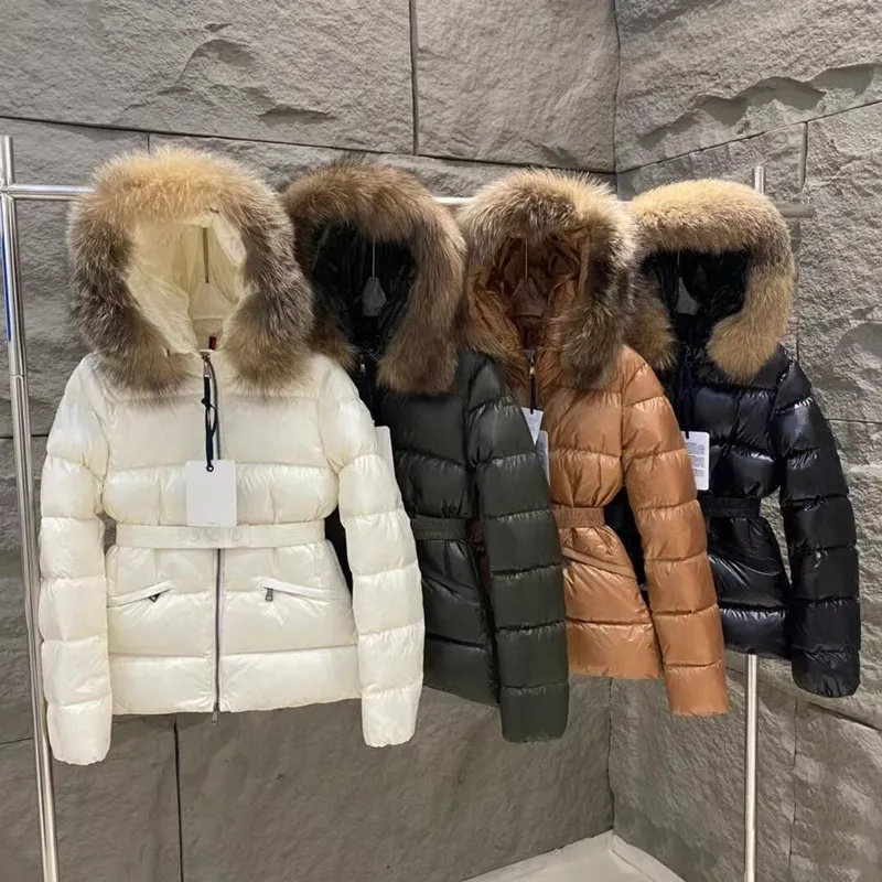 Mujeres Diseñadora Jacket de lujo Invierno Down Jackets Fur Coats Real Hair Collar Fashion Parkas con cinturón de algodón